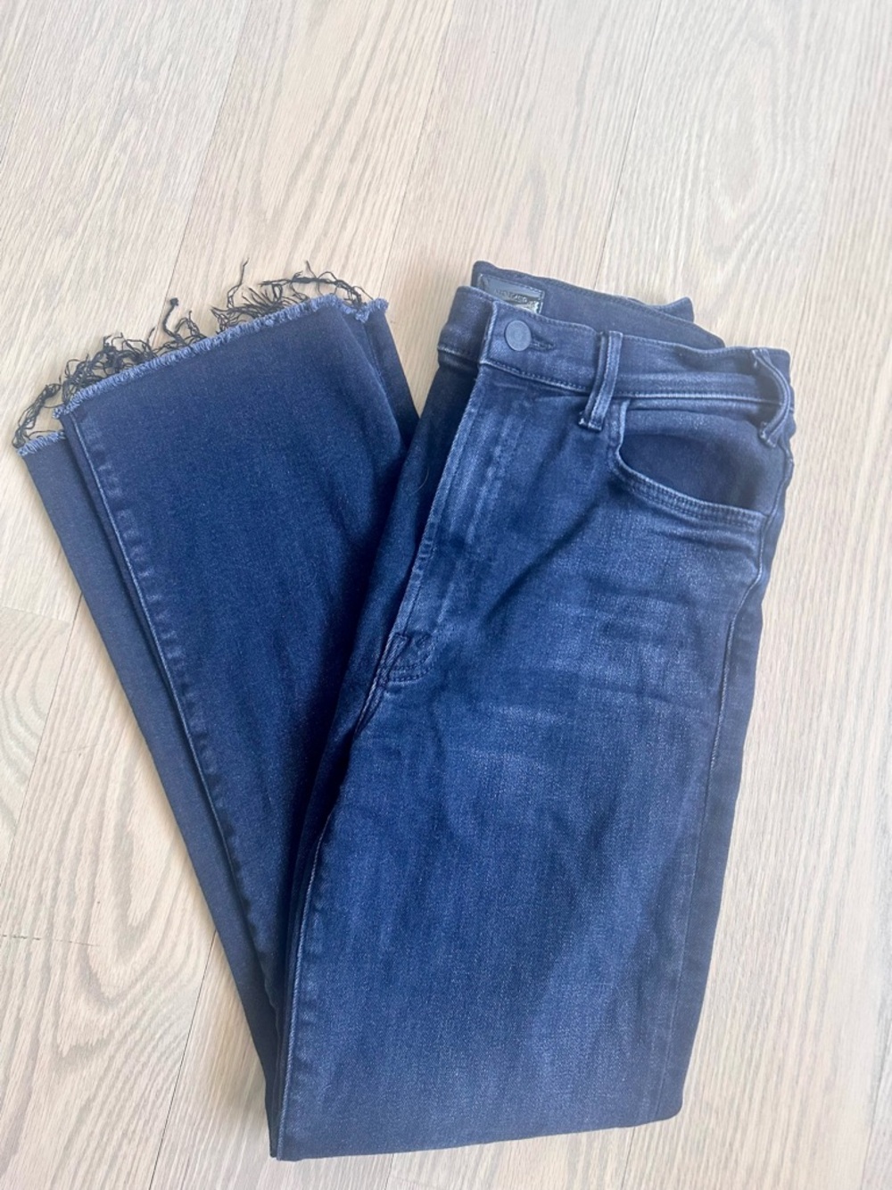 MOTHER - High Rise Flare Ankle Jeans - Picture 5 of 7